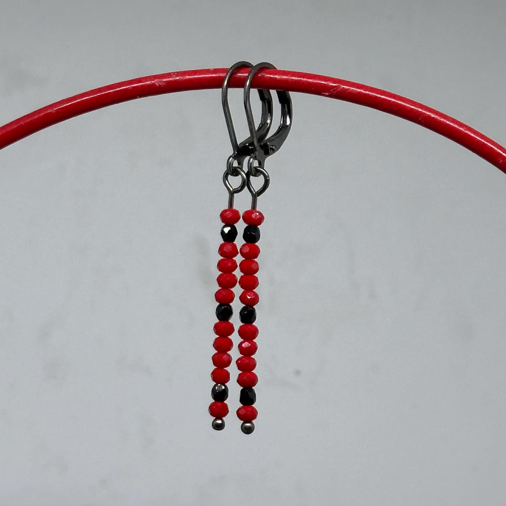 Simple Minimalist Earrings - Red/Black