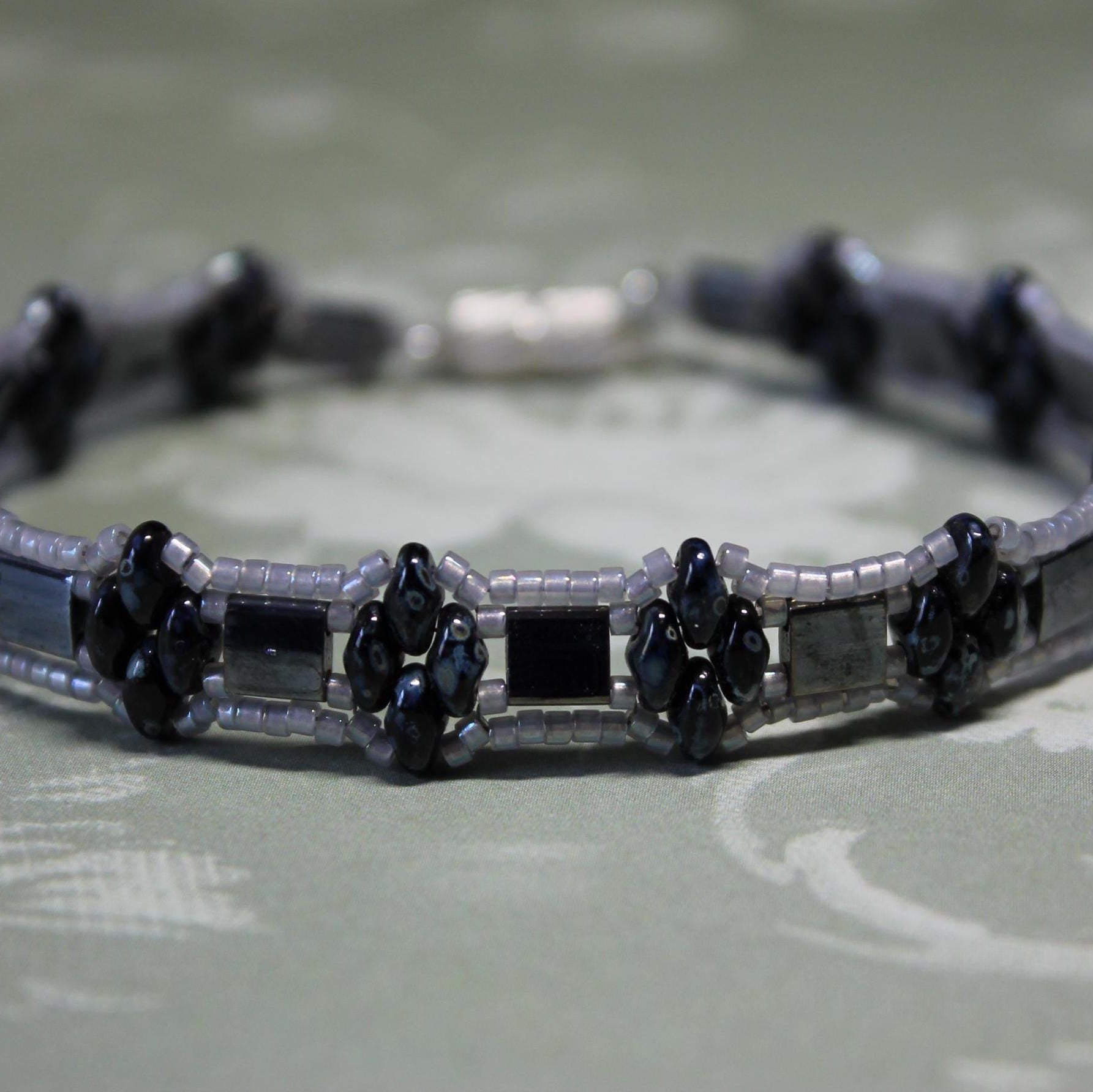 Two-Tone Black & Grey Duo Bead Bracelet