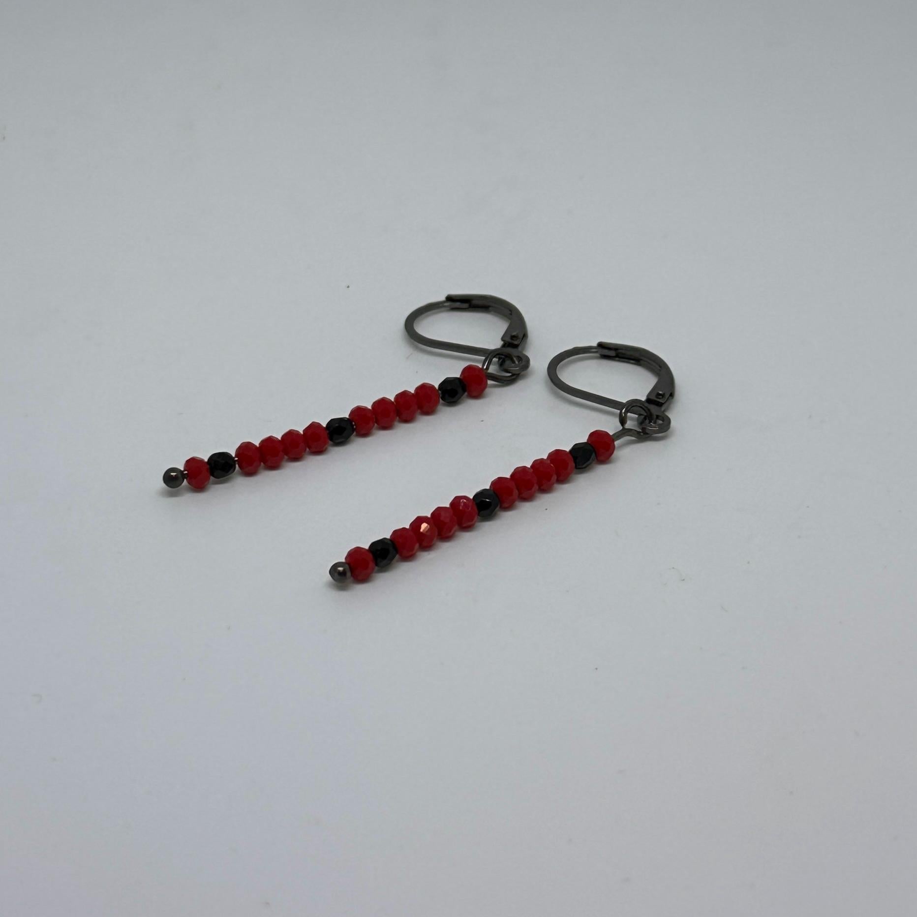 Simple Minimalist Earrings - Red/Black